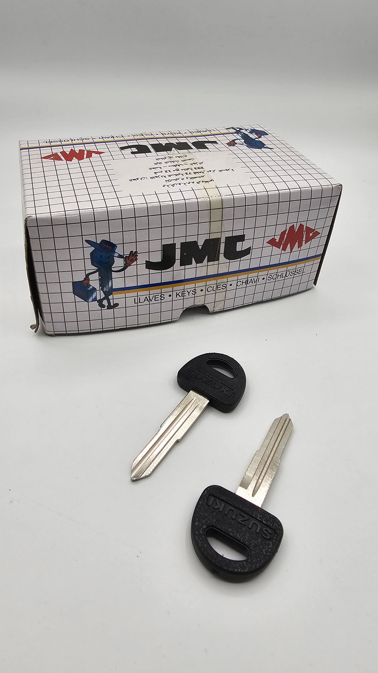 Cles . JML . PLASTIQUE                    25 . model .