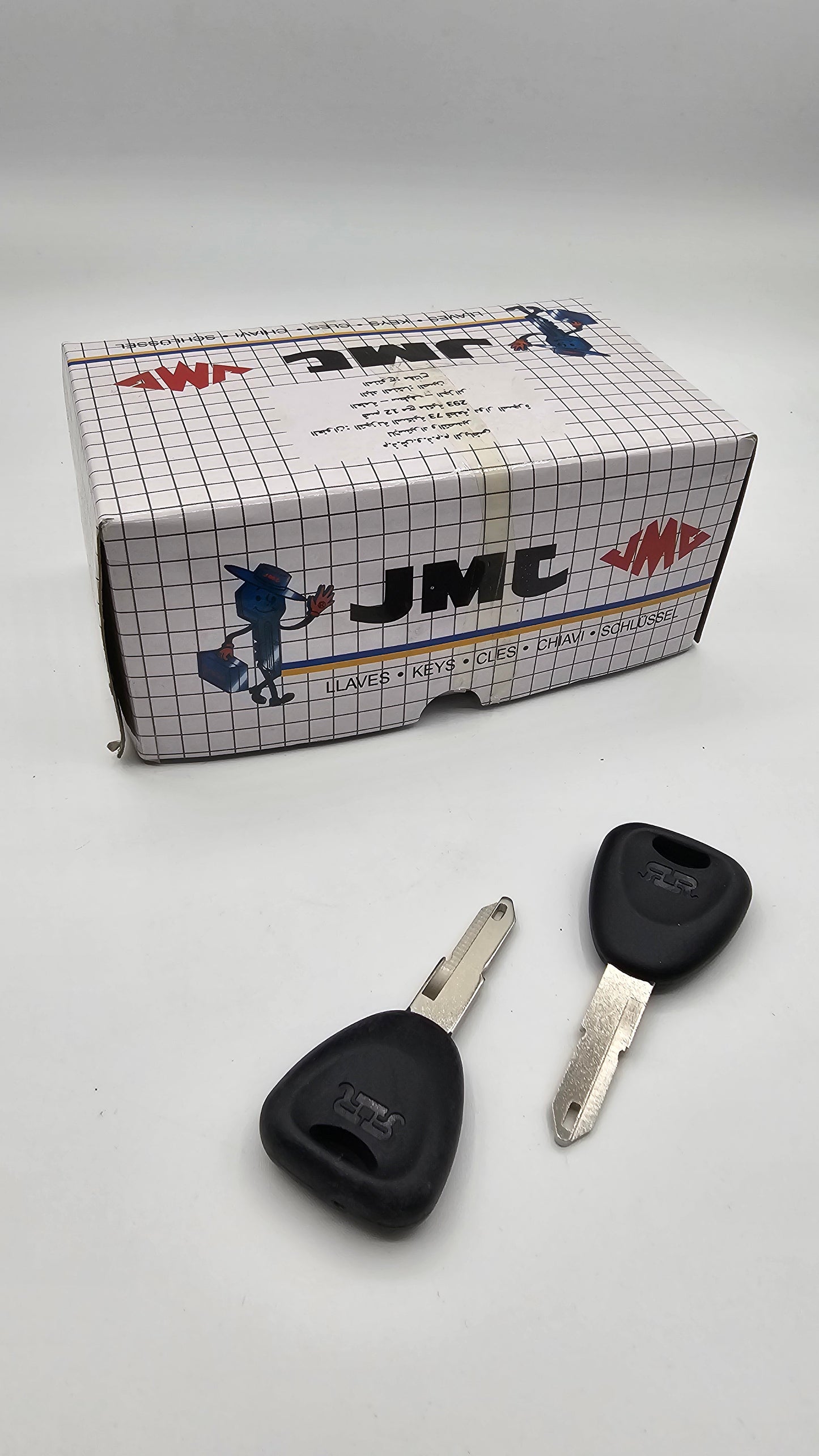 Cles . JML . PLASTIQUE                    25 . model .