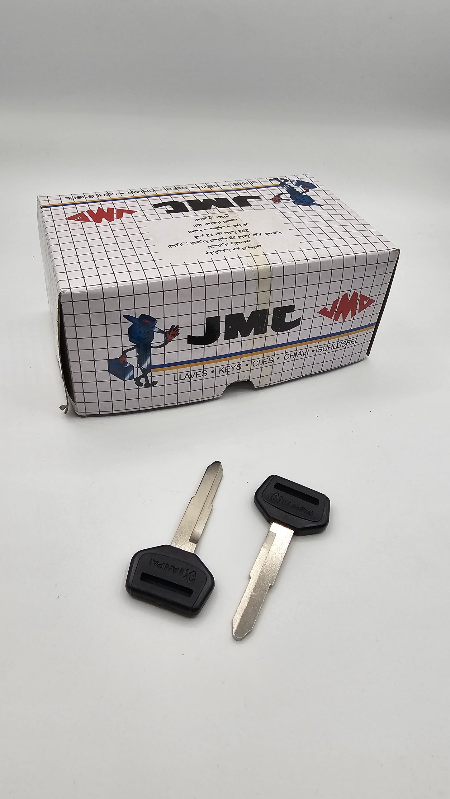 Cles . JML . PLASTIQUE                    25 . model .