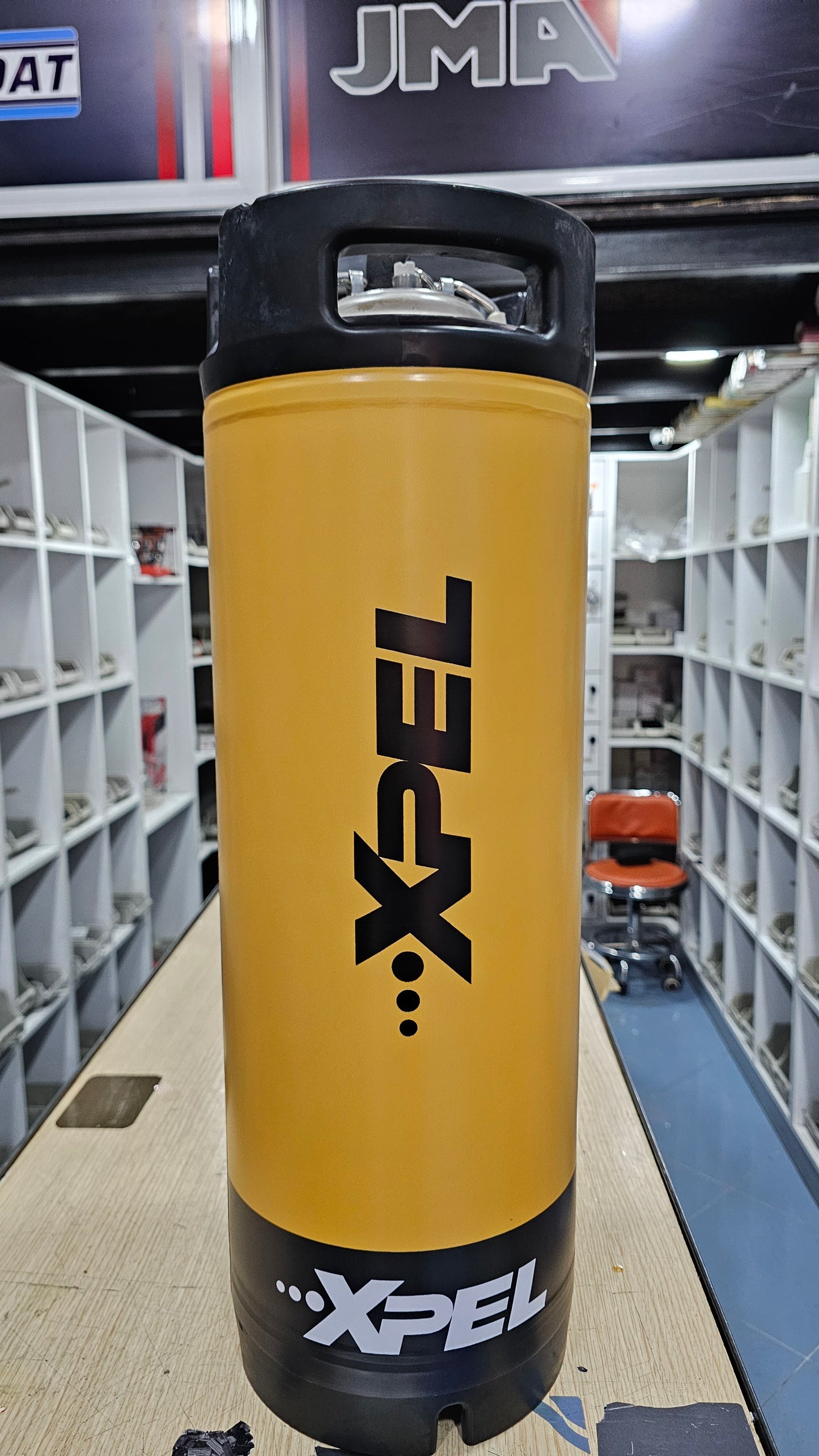 Bout . XPEL . 8L