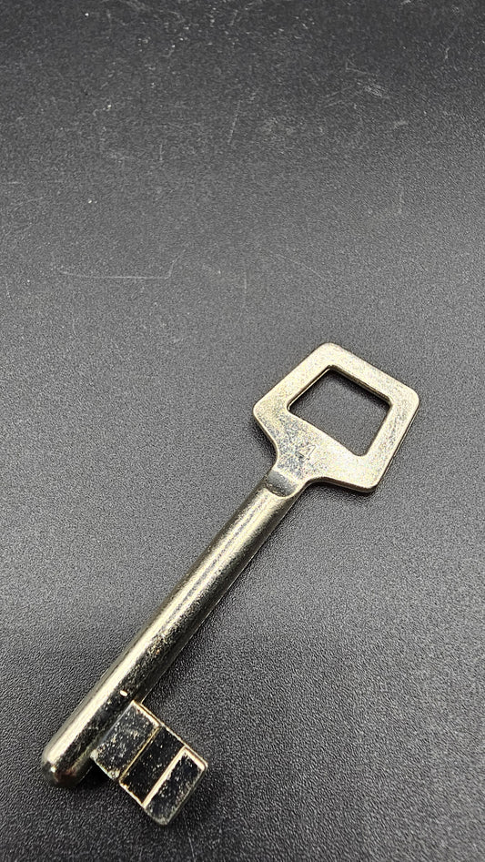 Cles JML . 04 . 03